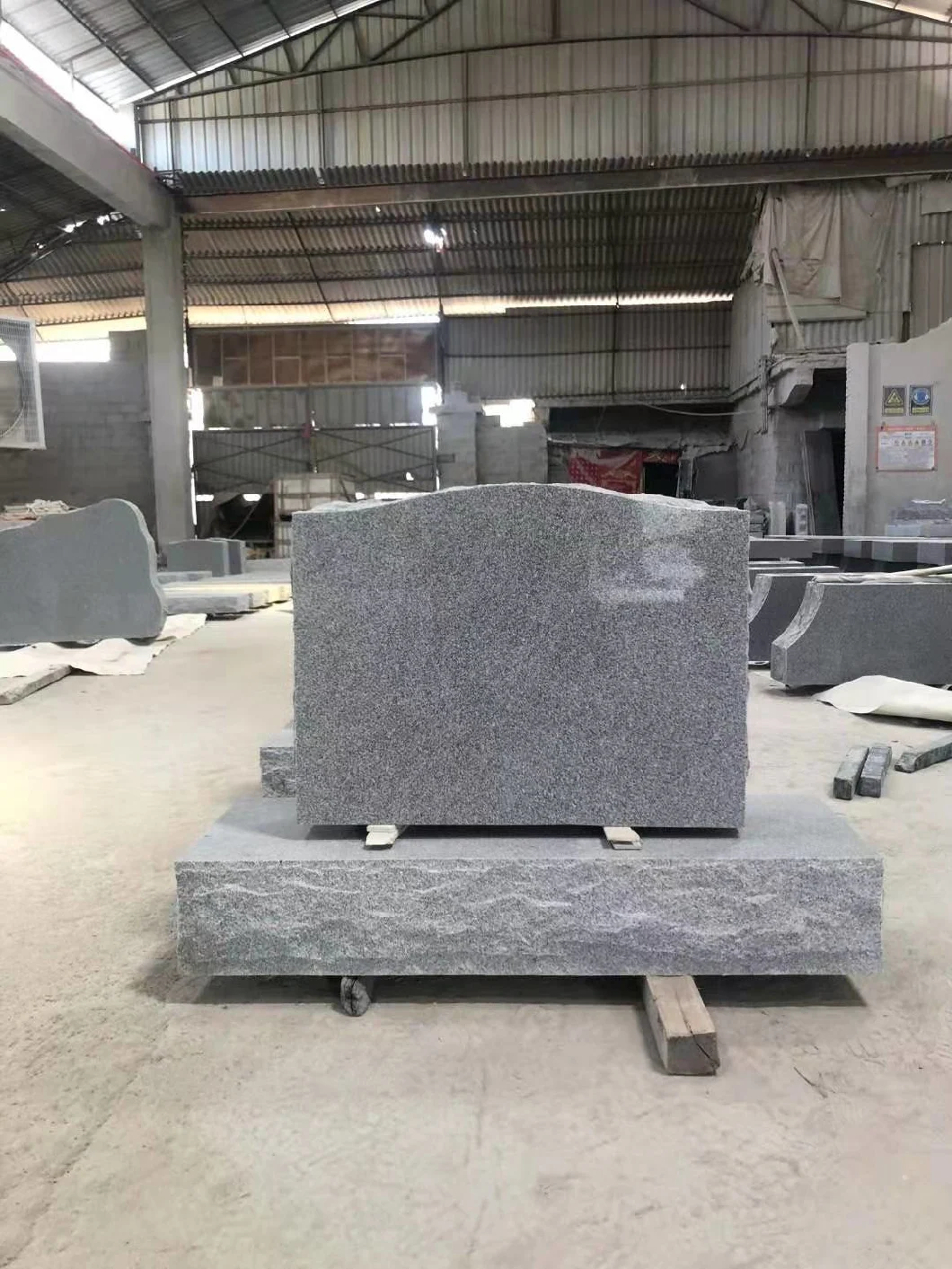 Jilin White Granite Poland Europe Tombstones Monument Factory Sell