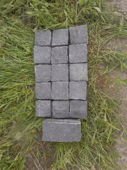 야외/조경/주차장/정원 장식용 중국어 Flamed/Natural Fuding 검은 현무암 바닥재/바닥재/포장/포장 돌/큐브 스톤